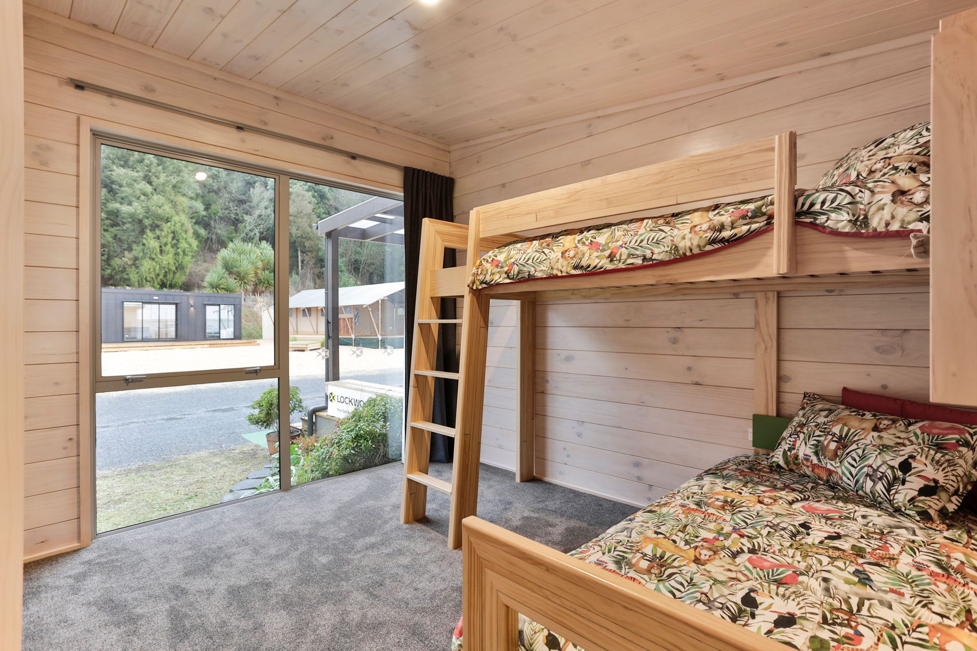 Bunk beds in Lockwood Home Child’s Bedroom