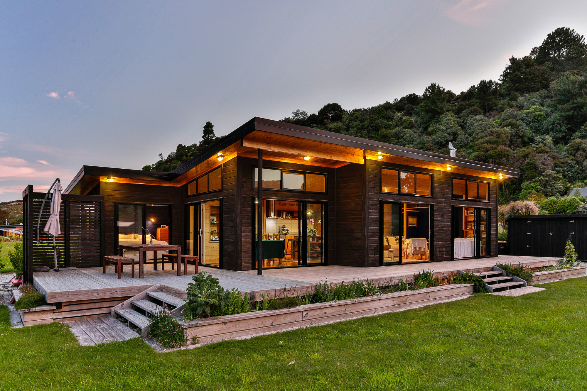 Lockwood holiday home with dark oil stain on VG pine exterior cladding