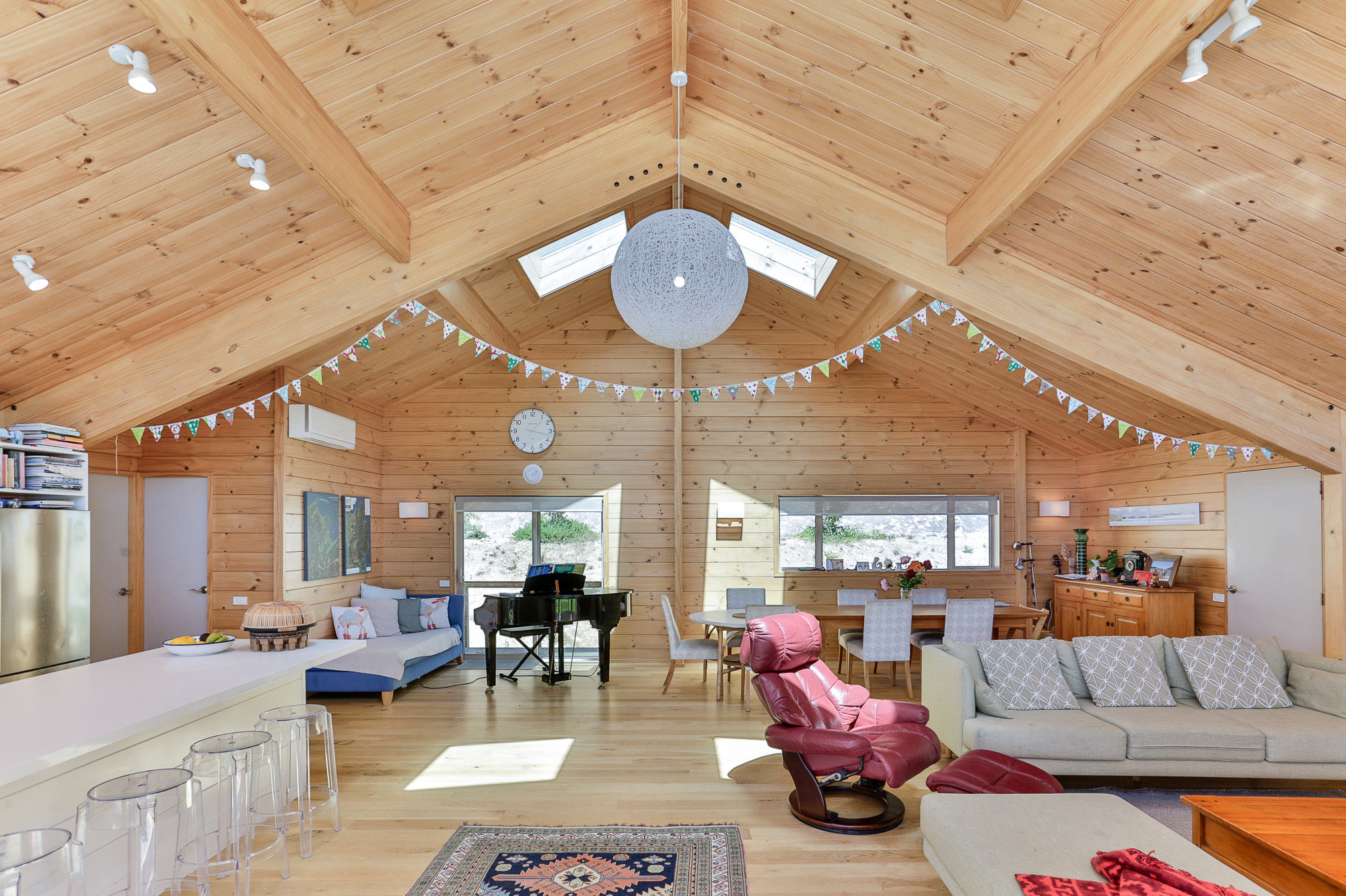 Lockwood Kaiteriteri home with huge timber portals