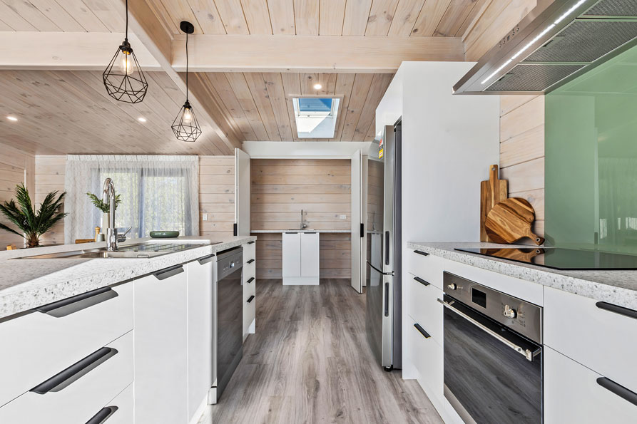Vacationer Show Home image 4